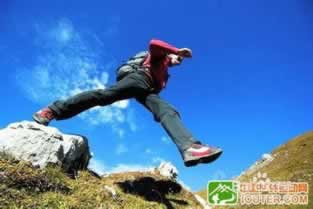 【紧急!平台被黑,几十万提款无门?揭秘投诉途径,助你维权】